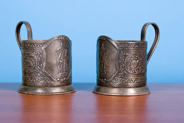 오래 된 금속 컵 홀더 — 스톡 사진