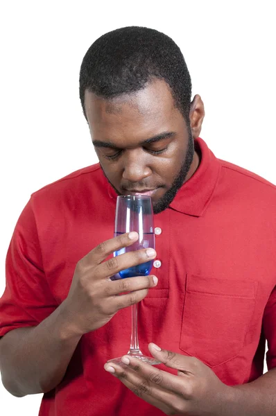 와인을 가진 아프리카계 미국인 남자 — 스톡 사진
