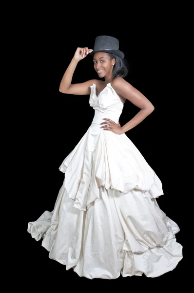 Mujer negra en vestido de novia —  Fotos de Stock