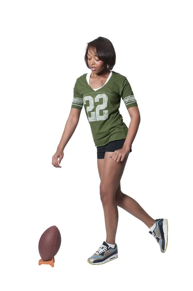 Μαύρη γυναίκα παίκτης ποδοσφαίρου — Φωτογραφία Αρχείου