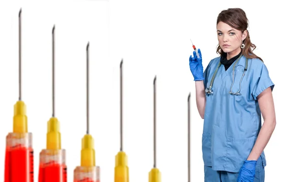 Femeie medic cu seringă — Fotografie, imagine de stoc