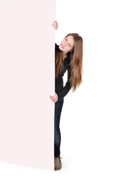Девочка-подросток с большим плакатом — стоковое фото