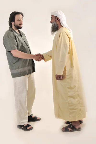 アラビア語のイスラム教徒の実業家の人の握手 — ストック写真