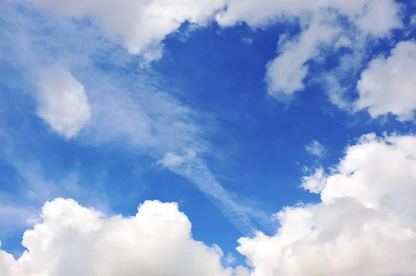 Gyönyörű ég és felhők — Stock Fotó