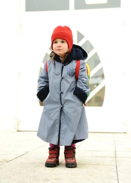 Cute girl outdoor, going to kindergarten — Stock Photo, Image