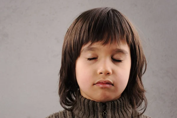 Schoolboy, série de garoto inteligente 6-7 anos de idade com expressões faciais — Fotografia de Stock