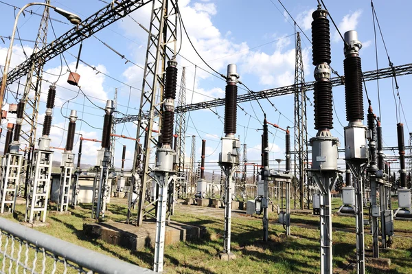 Elektriciteitscentrale voor het maken van elektrische energie — Stockfoto