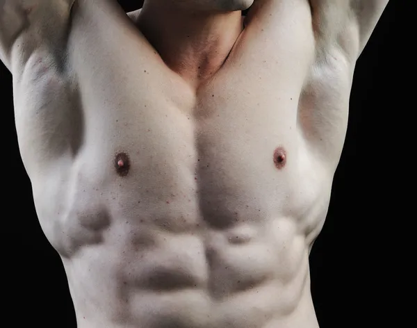 A tökéletes férfi test - félelmetes testépítő pózol — Stock Fotó
