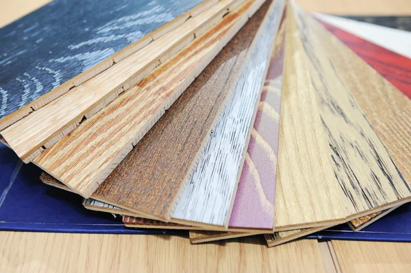 Las muestras superiores de la paleta de colores - el suelo de madera —  Fotos de Stock