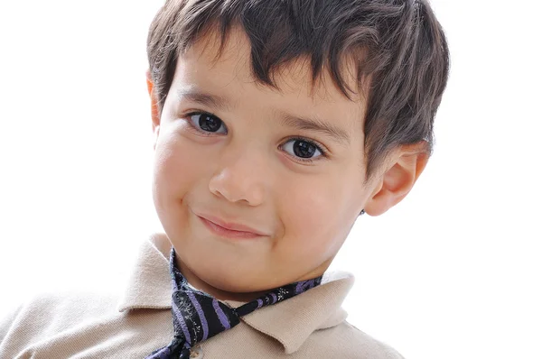 Zeer positieve weinig schattige jongen, close-up foto — Stockfoto