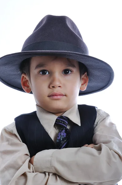 Malé roztomilé dítě v obleku, samostatný — Stock fotografie