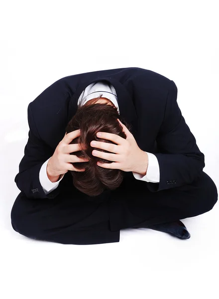 Stress situatie, jonge man met handen op zijn hoofd — Stockfoto