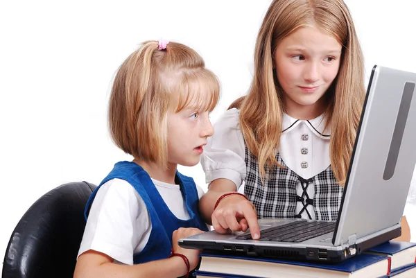 Kinderen activiteiten op laptop zetten op Bureau, geïsoleerd — Stockfoto