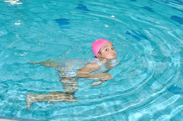 Children activities on very nice swimming pool — Stock Photo, Image