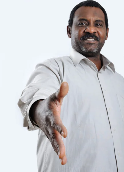 Africano americano homem tremendo sua mão — Fotografia de Stock