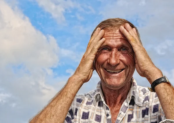 Männliche Person mittleren Alters mit interessanten Gesten — Stockfoto