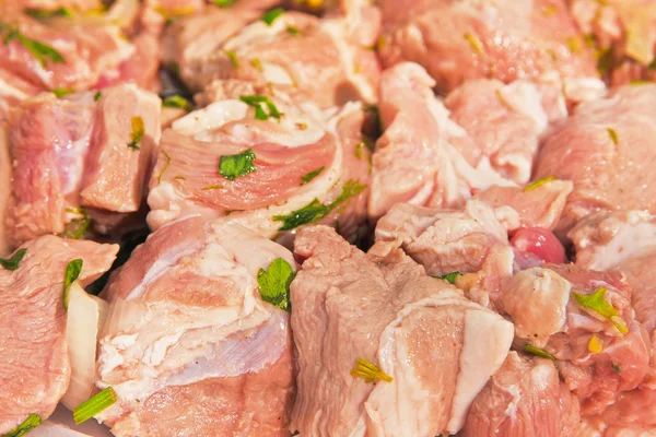Carne en los pinchos —  Fotos de Stock