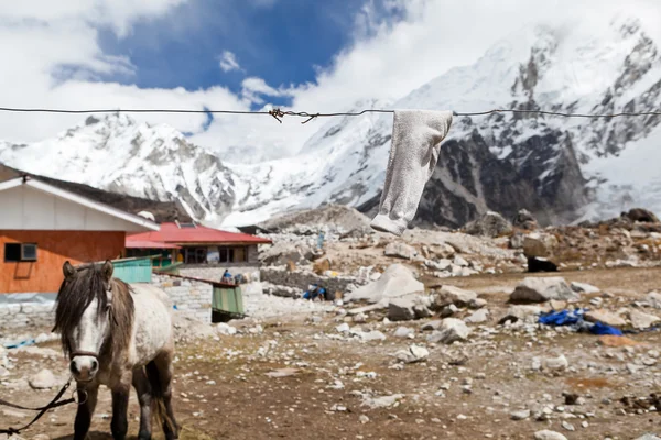 Aldeia de montanha no Nepal — Fotografia de Stock