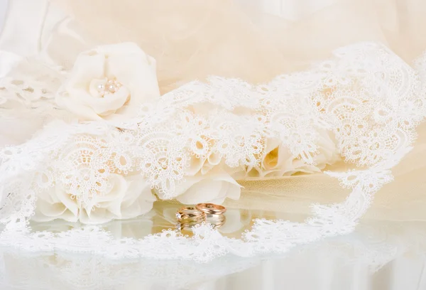 The beautiful bridal rose with wedding beads — Stock Photo, Image