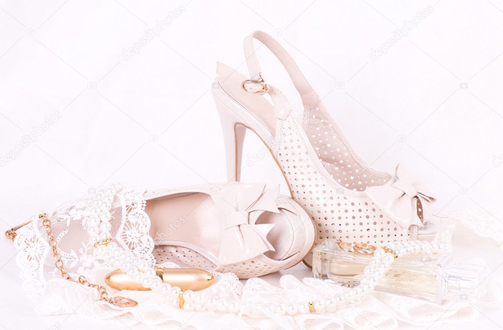 beautiful bridal shoes