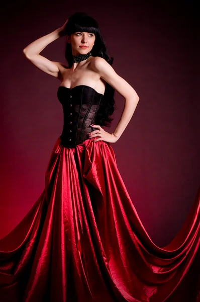 Фламенко Кармен красивая женщина в платье — стоковое фото