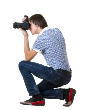 Genç fotoğrafçı.