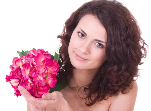 Beauté visage de la jeune femme avec des fleurs — Photo