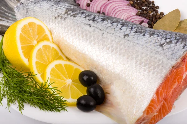 El pedazo del salmón con hortalizas —  Fotos de Stock