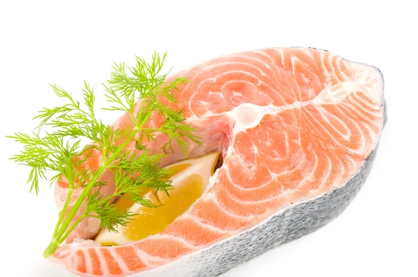 Pezzo di salmone con limone e aneto — Foto Stock