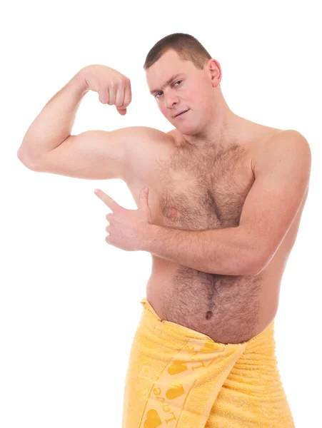 Bellissimo uomo atletico in asciugamano giallo — Foto Stock