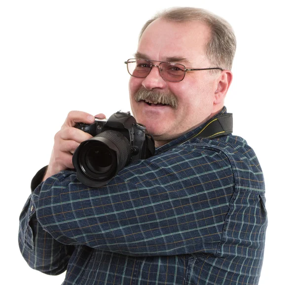 Homme photographe faisant des photos par appareil photo numérique — Photo
