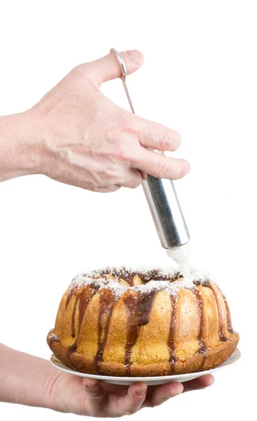 Pastelaria Chef decorar bolo de Páscoa tradicional — Fotografia de Stock