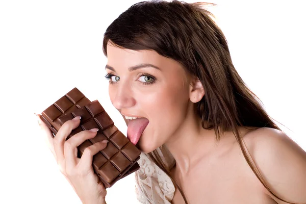 Mladí dlaždice s tmavou čokoládou — Stock fotografie