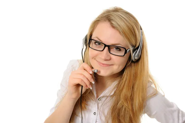 Representante de atendimento ao cliente feminino no fone de ouvido — Fotografia de Stock