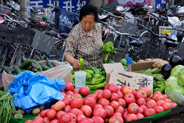 stock image Chinese street seller