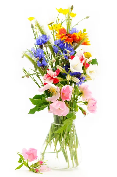 Vad virág csokor vázában — Stock Fotó