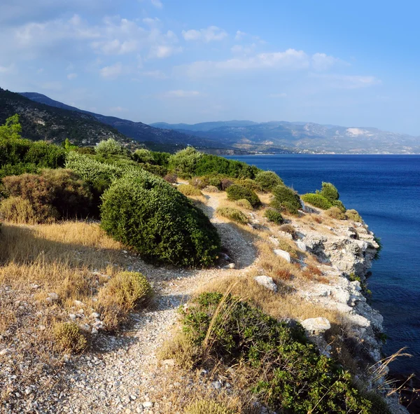 광장 풍경입니다. 사모스, 그리스의 바다 보기 — 스톡 사진
