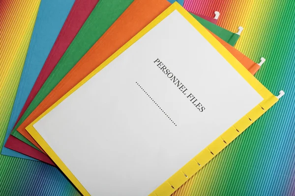 Цветные файлы на цветном фоне — стоковое фото