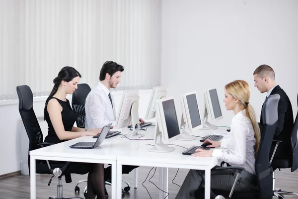 Business group working in customer and helpdesk office — Stock Photo, Image