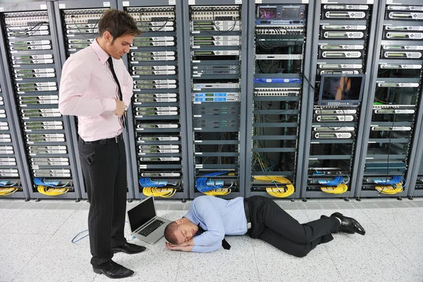 Situación de fallo del sistema en la sala de servidores de red — Foto de Stock