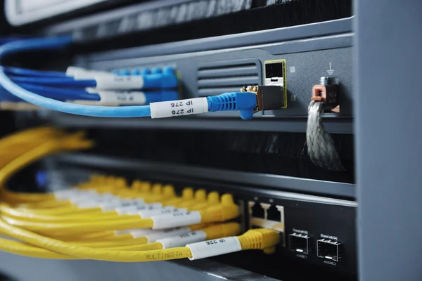 Sala de servidor de rede — Fotografia de Stock