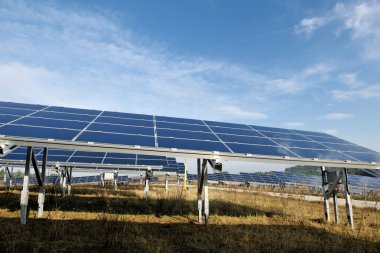 güneş paneli yenilenebilir enerji alanında