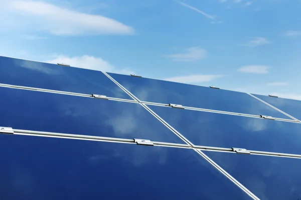 Panel słoneczny odnawialnej energii pola — Zdjęcie stockowe