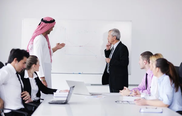 Arabské obchodní muž na schůzce — Stock fotografie