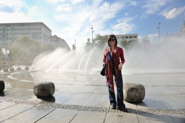 turist kadın Fransa'da iyi eğlenceler