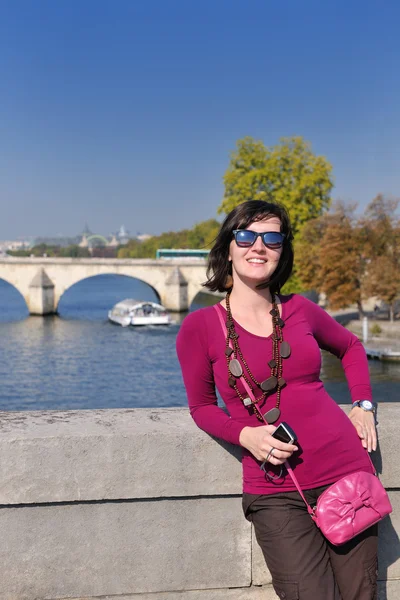 Tourist woman have fun in france — Stock Photo, Image