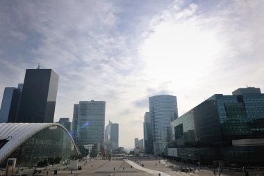 Yeni Merkezi Paris modern binalar