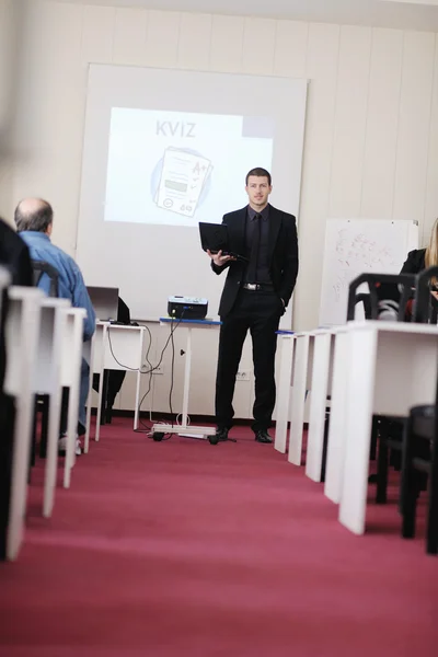 Zakenman op seminar — Stockfoto