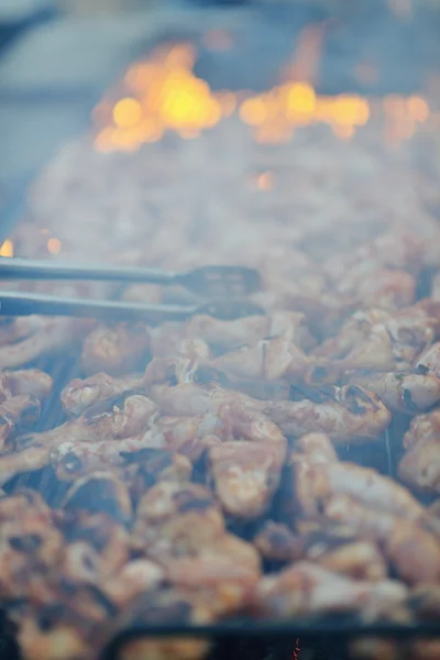Barbecue met kip grill — Stockfoto