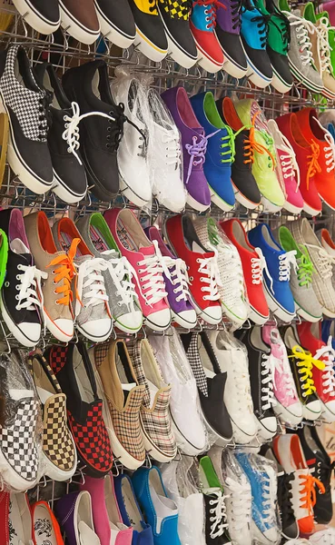 Renkli deri ayakkabı — Stok fotoğraf